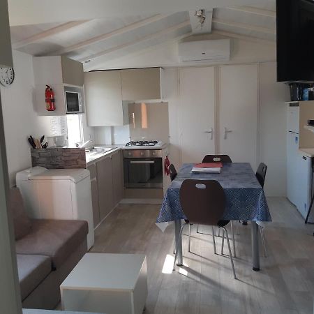 Les Mobiles Homes De La Palmyre Les Mathes Dış mekan fotoğraf